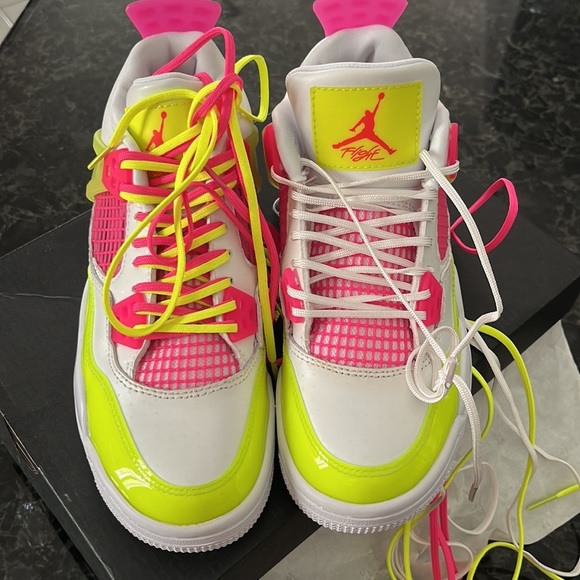Jordan Shoes - Air Jordan retro 4